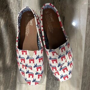 Brand new Democratic Donkey Toms